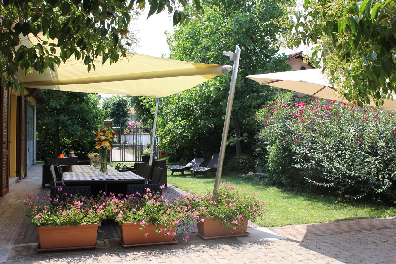 Hayloft Bed & Breakfast Корнаредо Екстериор снимка