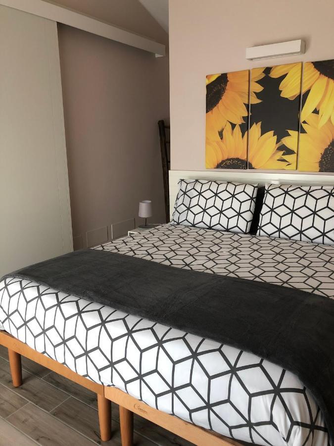 Hayloft Bed & Breakfast Корнаредо Екстериор снимка