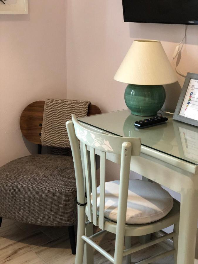 Hayloft Bed & Breakfast Корнаредо Екстериор снимка